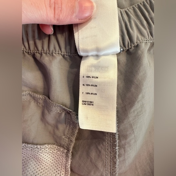THE NORTH FACE WOMEN’S XS NYLON CARGO OUTDOORS CASUAL HIKING SHORTS KHAKI GREY - Picture 11 of 13